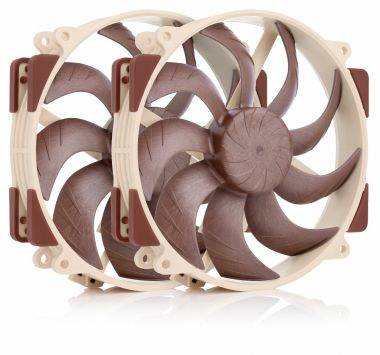 Zwei beige-braune PC-Kühlventilatoren, die in einem Dual-Fan-Gehäuse montiert sind, auf weißem Hintergrund dargestellt.