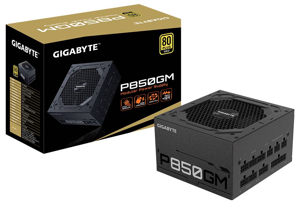 Netzteil Gigabyte P850GM 850W modular, dargestellt mit seiner Einzelhandelsverpackung und dem schwarzen Gehäuse des Geräts sowie den Kabelanschlüssen.