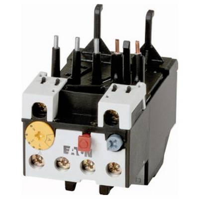 Elektrischer Relais-Schütz mit Einstellrad und Anschllussklemmen, dargestellt in einer produktnahen Großaufnahme auf weißem Hintergrund