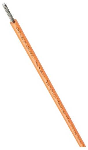 Orange abisoliertes Elektrokabel mit freiliegendem Silberleiter auf weißem Hintergrund.