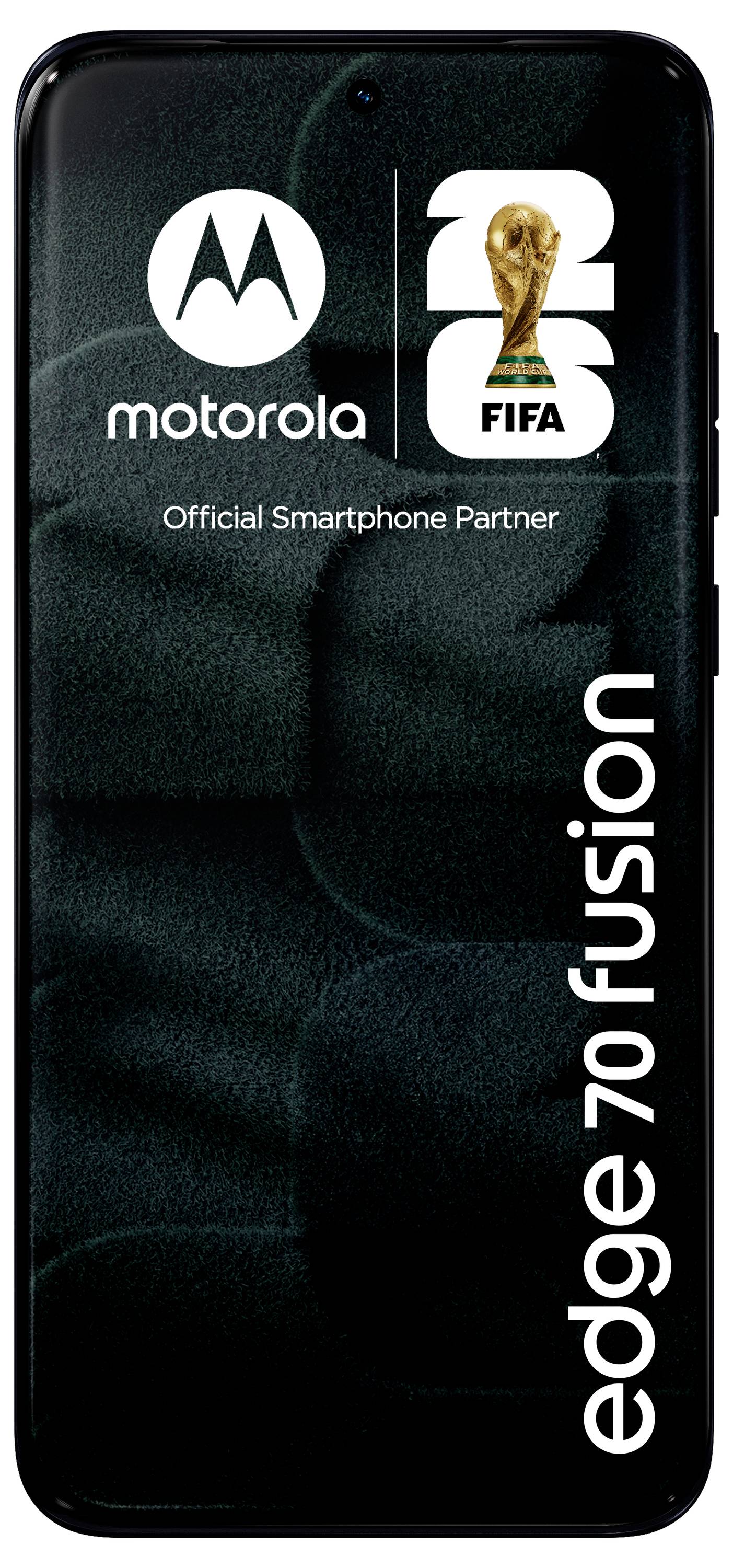 Motorola Edge 70 Fusion Smartphone-Anzeige mit Motorola-Logo, FIFA-Pokal-Logo und Text „Offizieller Smartphone-Partner".