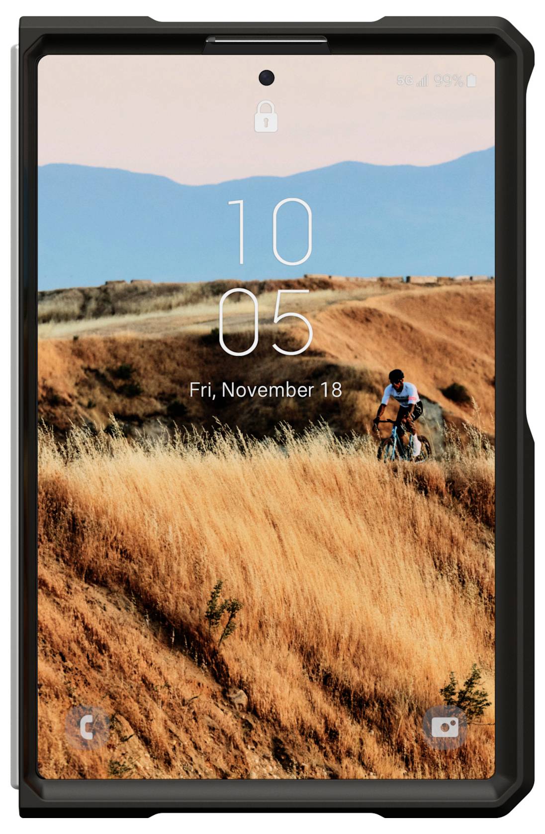 Smartphone-Sperrbildschirm zeigt 10:05, Fr., 18. November, über einem Hintergrundbild eines Radfahrers, der bei Sonnenuntergang durch goldene Hügel fährt.