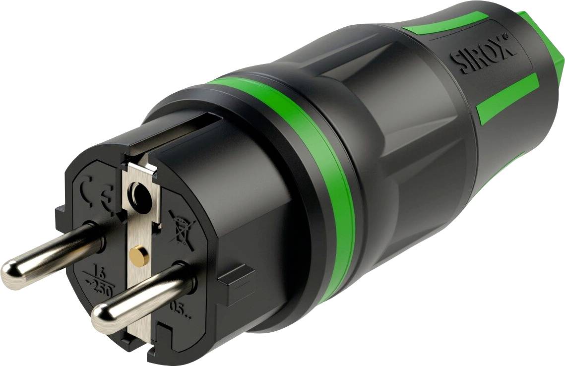 Schwarzer und grüner geerdeter Elektrostecker-Adapter mit zwei runden Stiften und sichtbaren Steckeröffnungen auf weißem Hintergrund