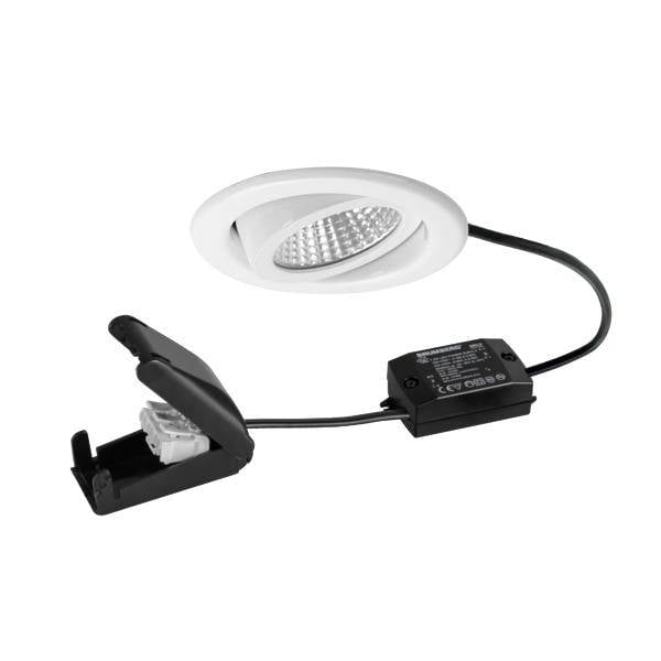 Eingelassenes weißes LED-Downlight mit integriertem Treiber und schwarzem Klemmsteckverbinder auf einfachem weißem Hintergrund.