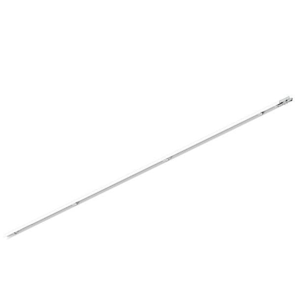 Ein langer, dünner Silbermetallstab oder ein Rohr, das diagonal auf weißem Hintergrund dargestellt ist.