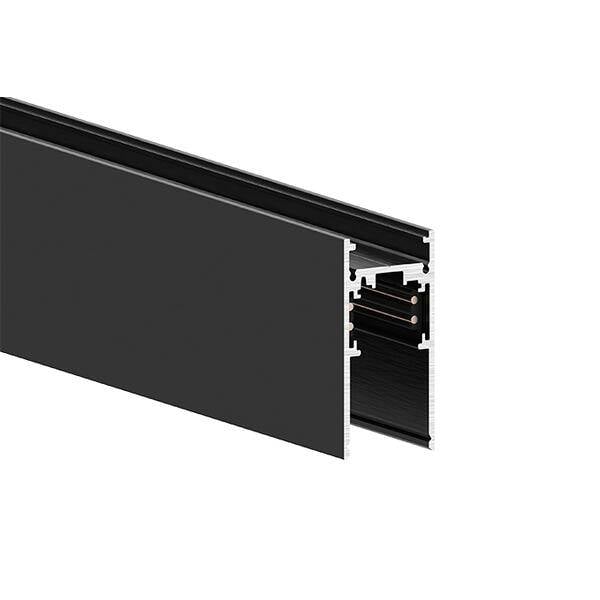 Schwarzes Aluminiumprofil mit Strangpressform, das im Querschnitt dargestellt ist, mit einer glatten äußeren Oberfläche und internen Kanälen zum Montieren oder Verschieben von Komponenten.