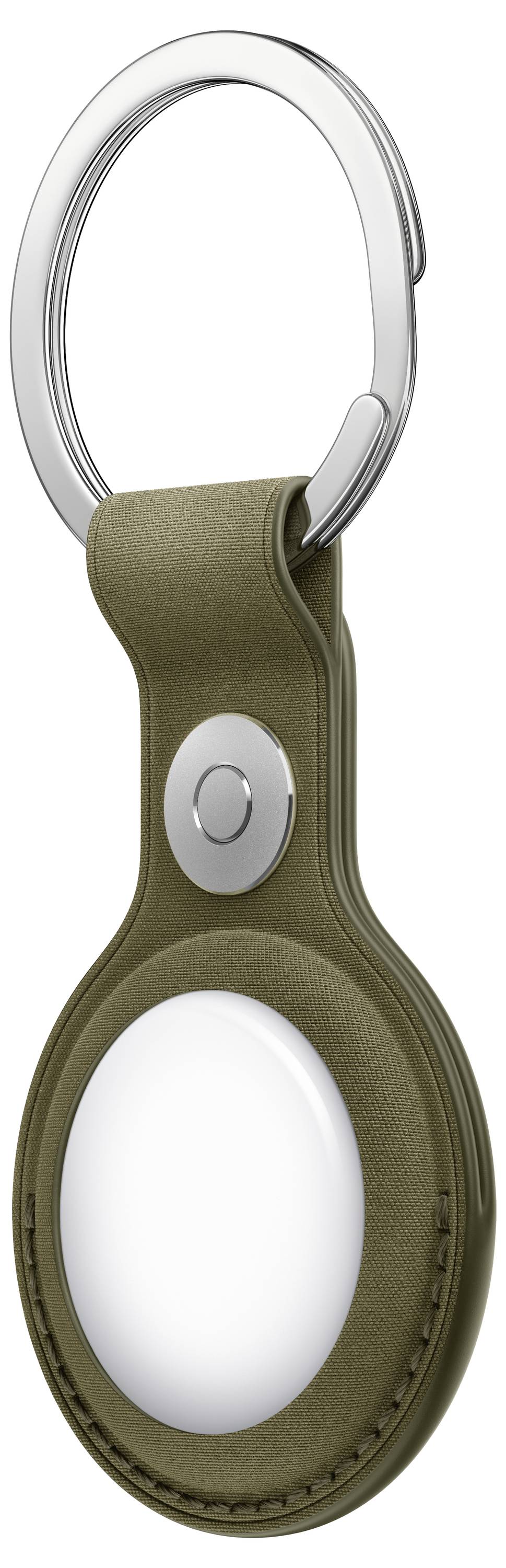 Ovales olivgrünes Leder-Schlüsselanhänger oder AirTag-Halter mit silbernem Ring und rundem Metallknopf, in dem ein weißes Nachverfolgungsgerät zu sehen ist.