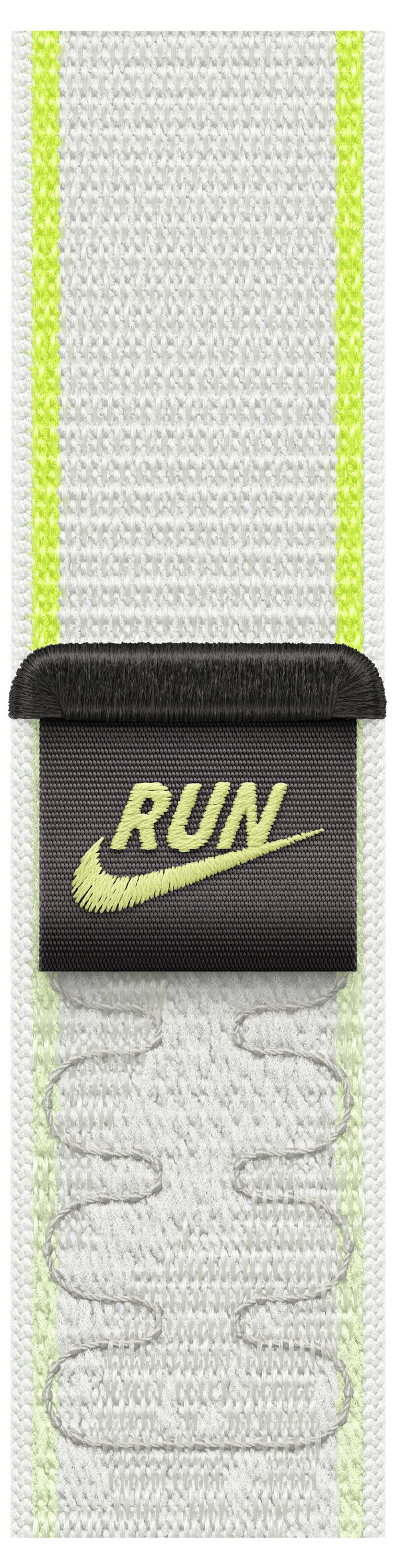 Nahaufnahme eines weißen gewebten Riemens mit neongrüner Naht und einem schwarzen Band mit der Aufschrift „RUN" in Gelb.