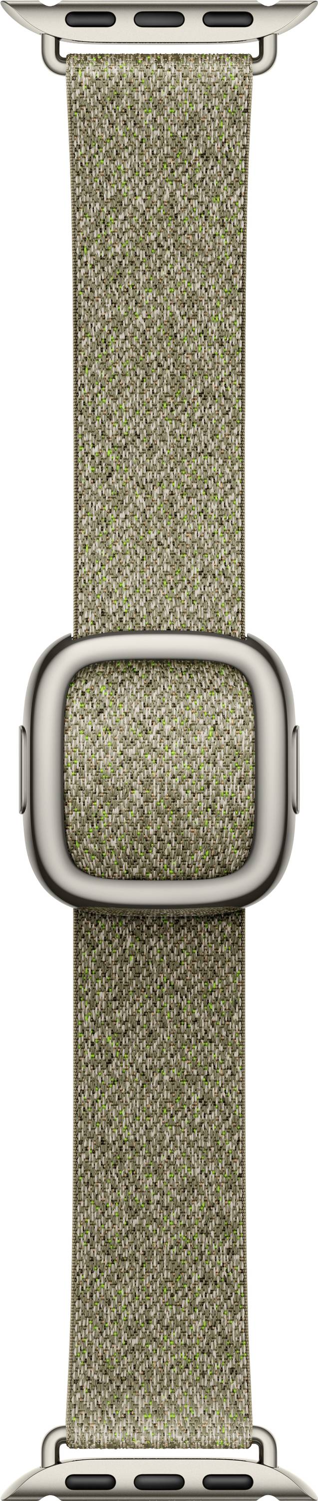 Nahaufnahme eines gewebten Uhrenarmbands in einem beige und olivgrün gesprenkelten Muster mit silberner Metallschließe und Verbindungsstücken.