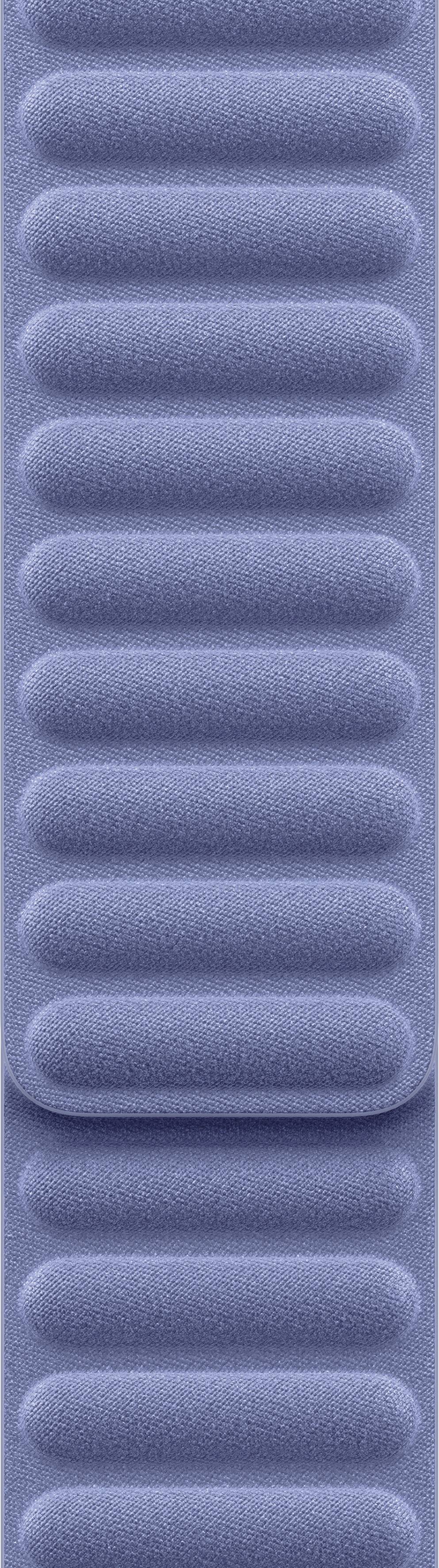 Nahaufnahme einer blauen strukturierten Stoff- oder Gummifläche mit gleichmäßig verteilten horizontalen erhabenen Rippen.
