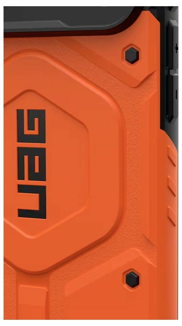 Nahaufnahme eines orangefarbenen robusten Geräts oder einer Schutzhülle mit schwarzen Akzenten und vertikalem "UAG"-Branding auf der Vorderseite.