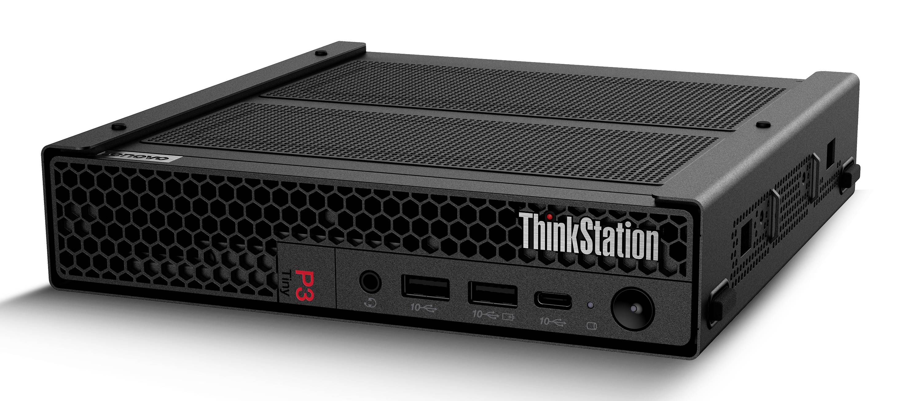 Schwarze Lenovo ThinkStation Desktop-Workstation-Tower in perspektivischer Ansicht, mit sichtbarem Frontgitter, USB-Anschlüssen und Netzschalter.