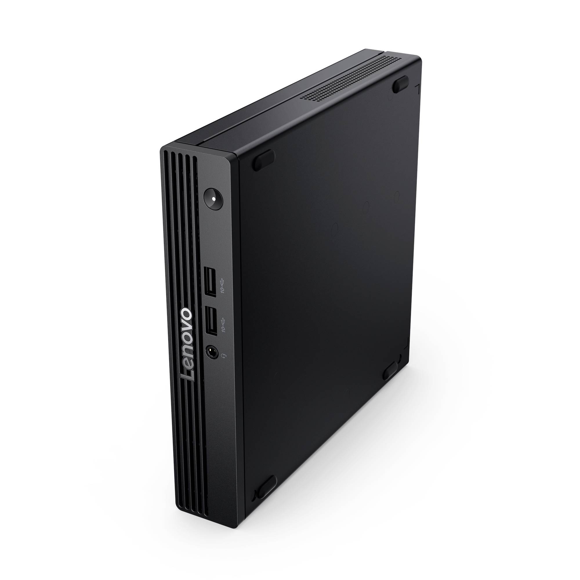 Schwarzer Lenovo Mini-PC-Tower in Dreiviertelsicht mit Frontlüftungsschlitzen, Einschaltknopf und USB-Anschlüssen auf weißem Hintergrund.