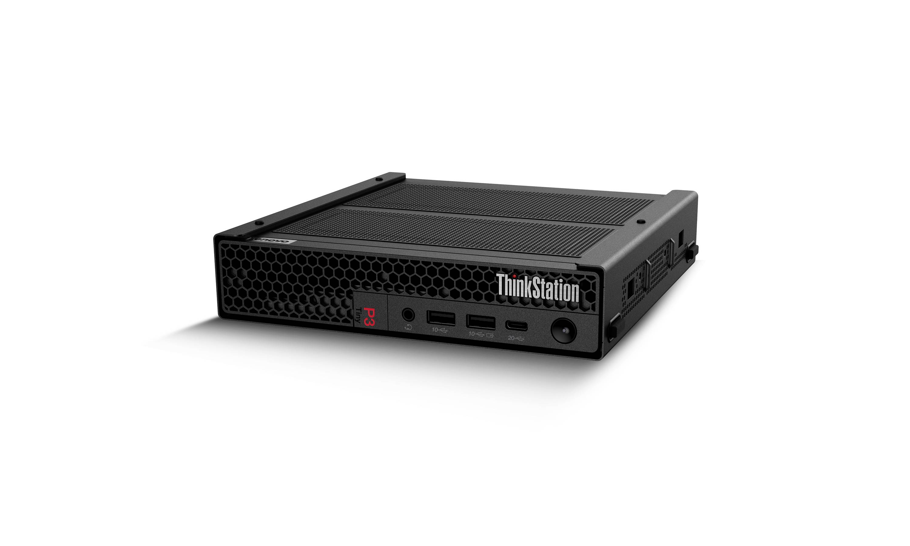 Schwarzer Lenovo ThinkStation Mini-Desktop-PC, schräg von vorne auf weißem Hintergrund abgebildet.