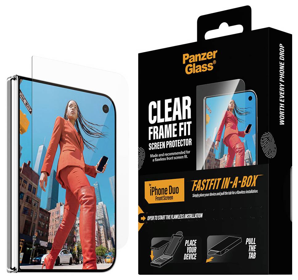 PanzerGlass Clear Frame Fit Displayschutzfolie Verpackung neben einem Telefon, das eine vollflächige Passform auf einem iPhone Duo zeigt, mit Installationsschritten und "FastFit in-a-box" Branding.