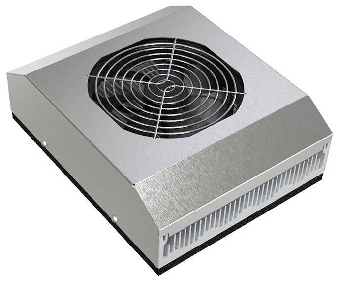 Silberne, kastenförmige elektronische Kühleinheit mit großem rundem Lüftergitter auf der Oberseite und belüftetem Seitenpaneel.