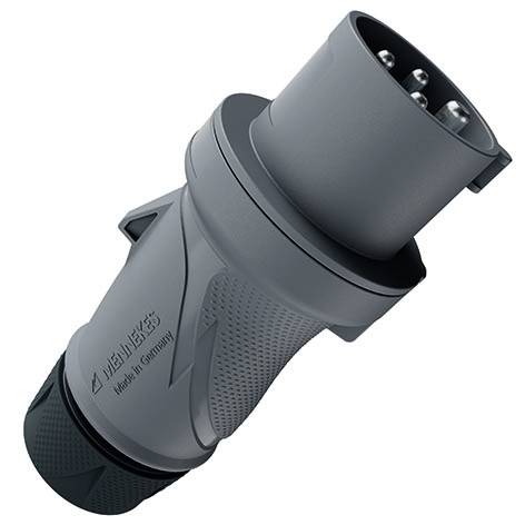 Grauer industrieller elektrischer Stromverbinderstecker mit mehreren Metallstiften, dargestellt auf weißem Hintergrund.