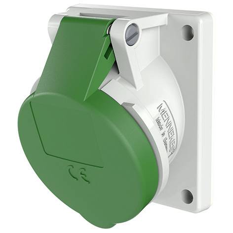 Grüne und weiße industrielle elektrische Wandsteckdose mit Klappendeckel auf einer quadratischen Platte montiert