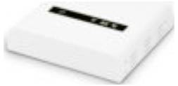 Weiß rechteckiges Gerät mit einem schmalen schwarzen Display oder Etikett in der Mitte oben, perspektivisch auf weißem Hintergrund dargestellt.