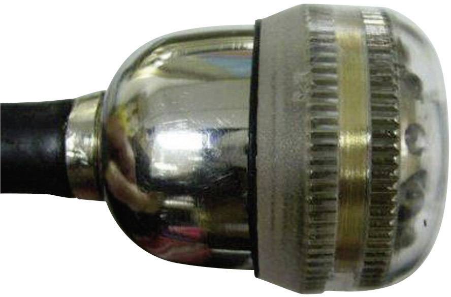 Eine verchromte Duschbrause mit schwarzer Wasserleitung.