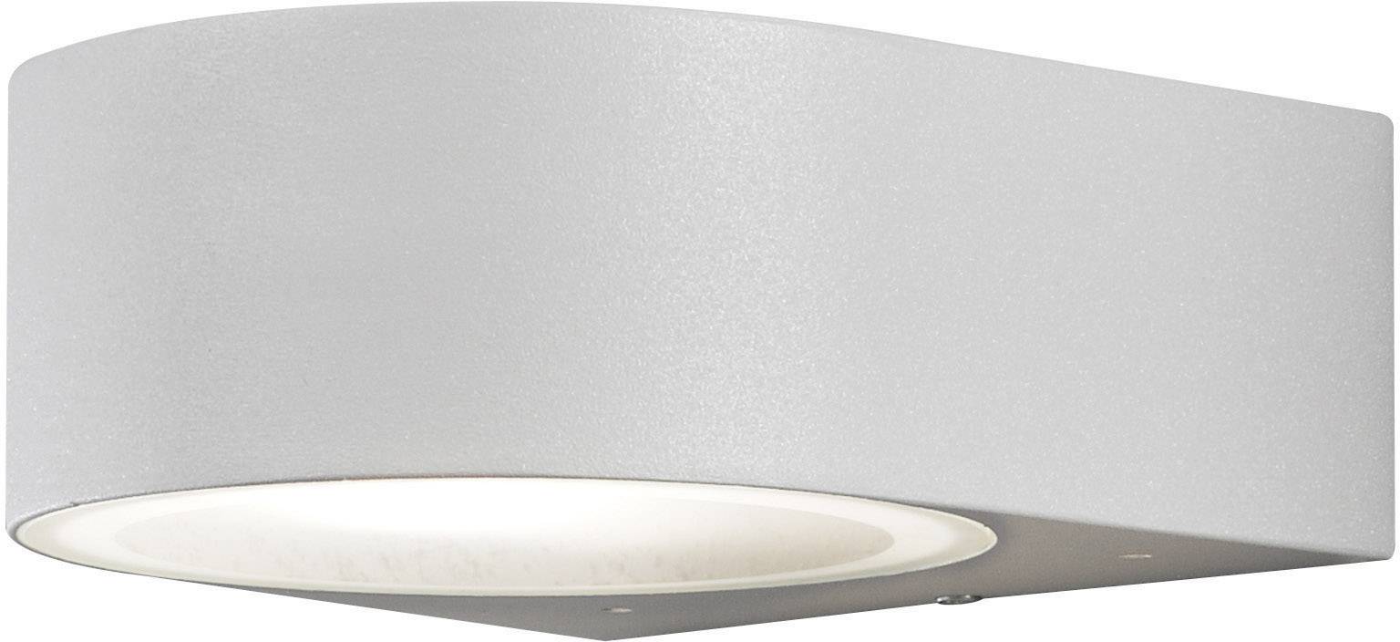 Wandleuchte mit weißem, gebogenem Gehäuse, die nach unten und oben Licht abstrahlt. Minimalistisches Design, modernes Aussehen.