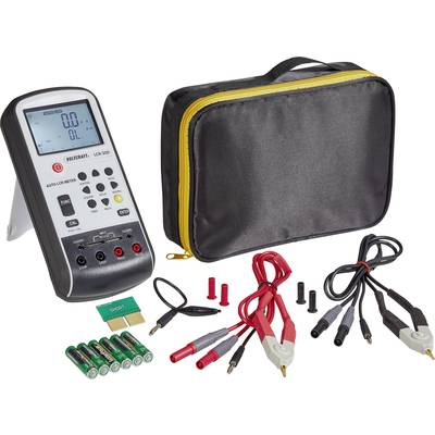 Ein digitales Multimeter mit Zubehör und Tragetasche. Enthält Messleitungen, Batterien und Anschlussstecker für Messungen.