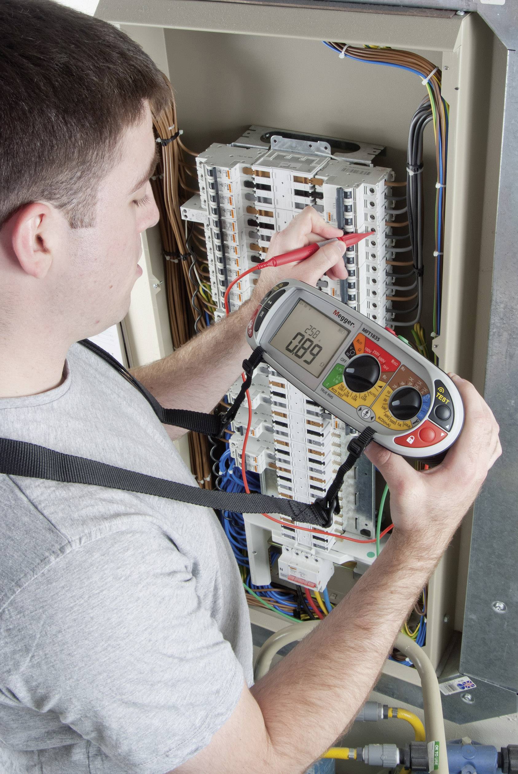 Megger MFT1835-DE+SW Installationstester VDE-Norm 0100, 0105-2