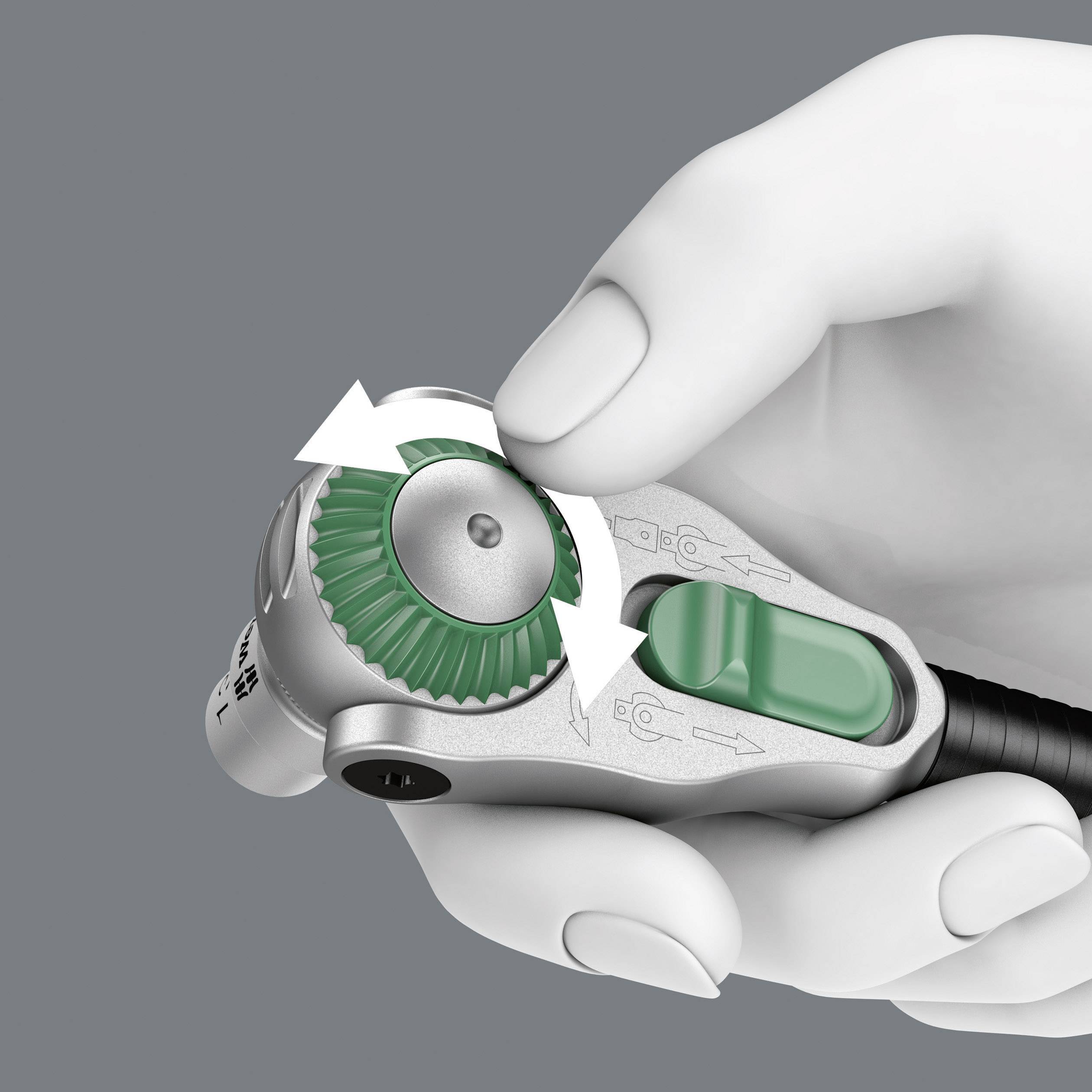 Eine Hand hält ein elektronisches Gerät mit Drehregler und Druckknopf. Pfeile zeigen Drehrichtung und Funktionshinweise.