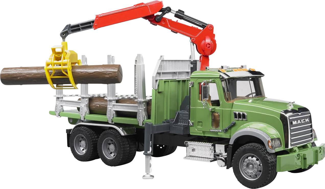 Ein grüner Holztransporter mit rotem Kran lädt einen Stamm. Der LKW steht auf einer Straße, bereit zur Abfahrt.