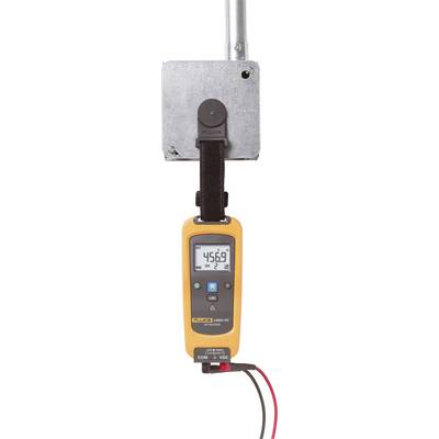 Ein digitales Messgerät misst 456,9 Einheiten. Es ist angeschlossen an ein elektrisches Bauteil, das an einer Metallbefestigung montiert ist.