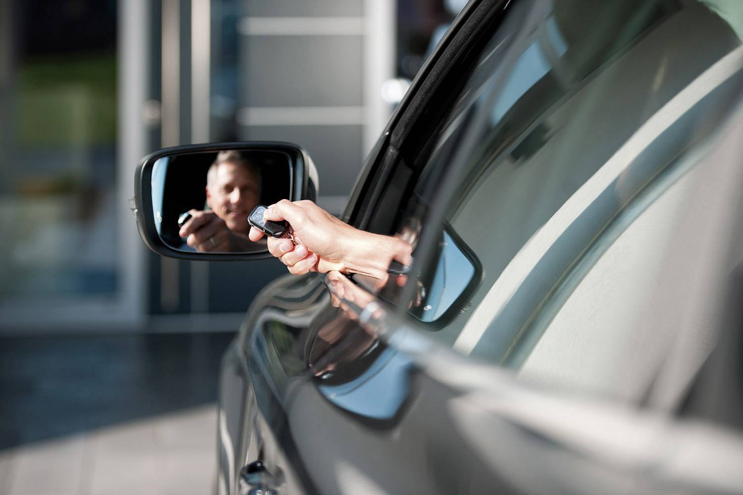 Bedienung via Funk-Fernbedienung