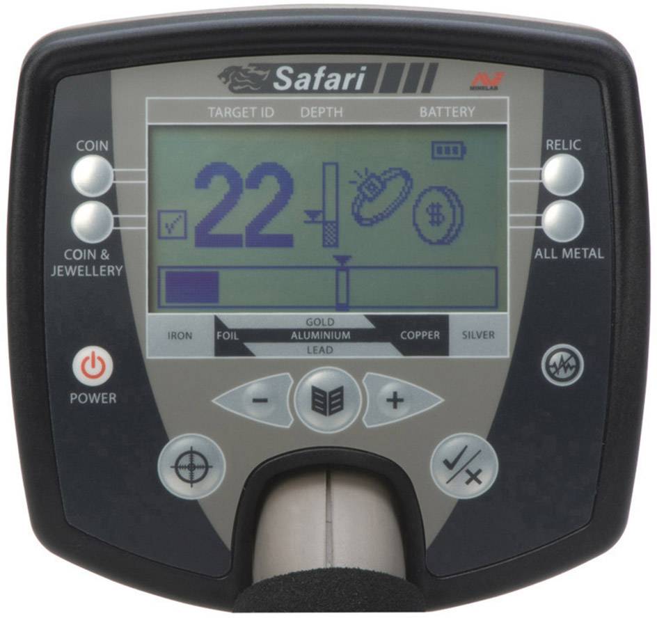 Ein Display eines Metallsuchgeräts zeigt 'Target ID 22', Symbole für Gold- und Silberobjekte, mit einem Batteriestatusanzeiger oben.