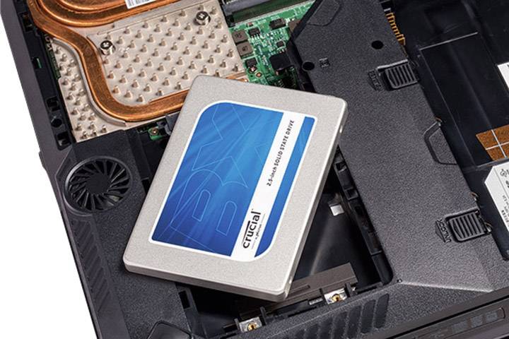 Crucial 250 GB Interne SATA SSD 6.35 cm (2.5 Zoll) SATA 6 Gb/s Retail CT250BX100SSD1-3