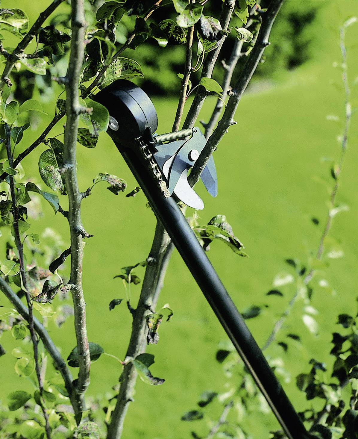 Fiskars 115360 UP82 Schneidgiraffe Bypass-1