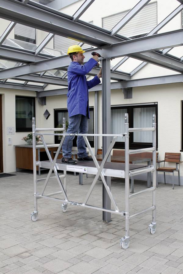 MUNK Günzburger Steigtechnik 115301  Aluminium Gerüst klappbar, fahrbar Arbeitshöhe (max.): 3 m Silber 36 kg