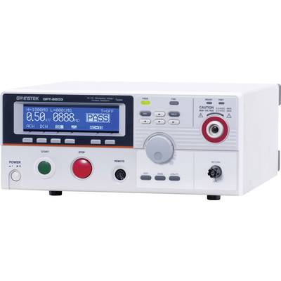 Ein elektronisches Testgerät mit digitalem Display zeigt Werte an. Knöpfe zur Steuerung und Anzeigen für Betrieb und Fehlerstatus sind sichtbar.