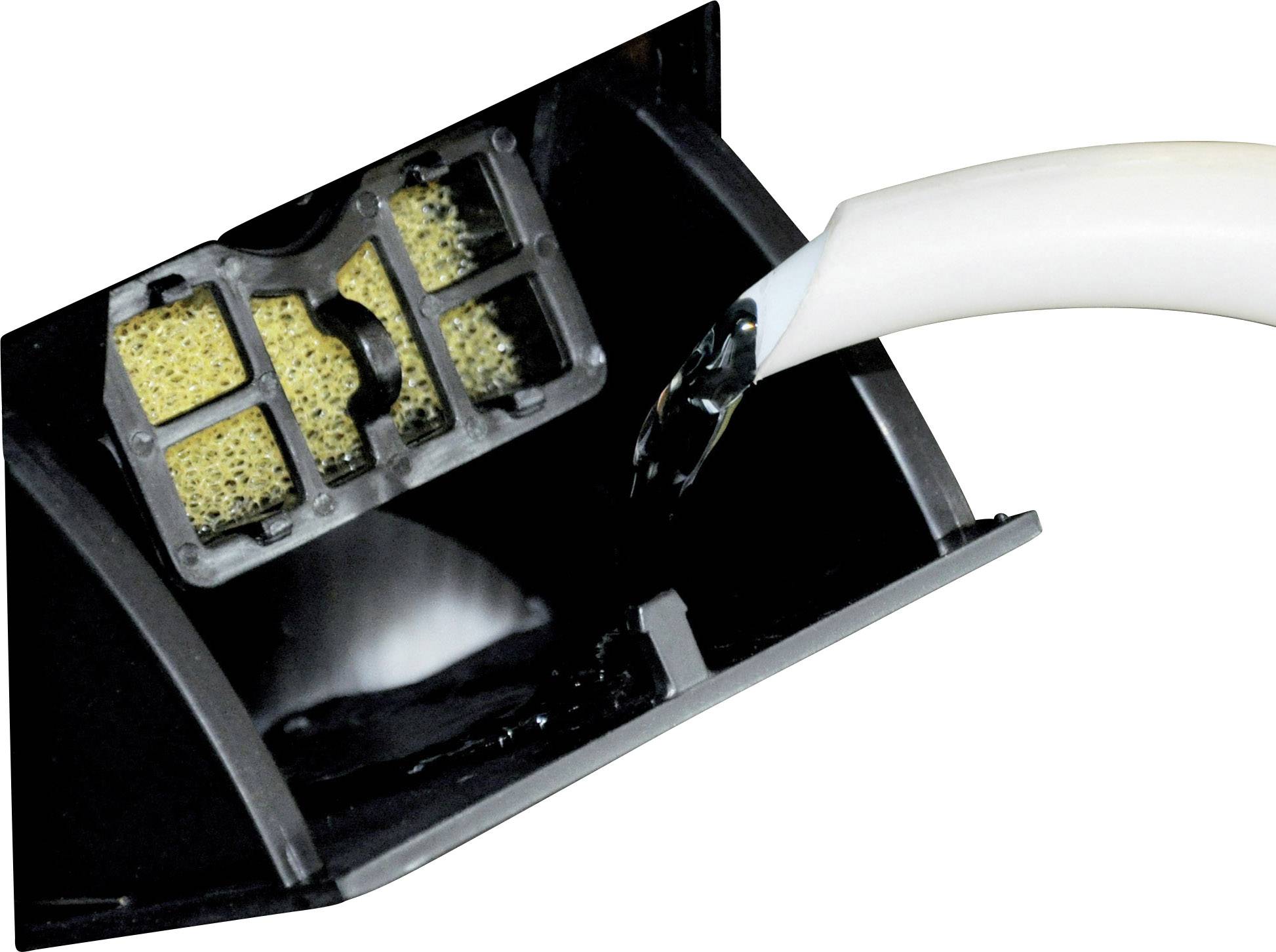 Ein Dampfreiniger mit Wasserstrahl auf einem Teppichaufsatz; der Filtereinsatz ist sichtbar.