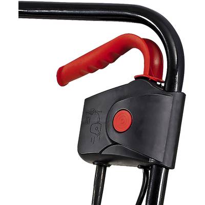 Ein roter Startknopf und ein Sicherheitsgriff an einem schwarzen Handgriff, vermutlich von einem Rasenmäher oder Gartengerät.
