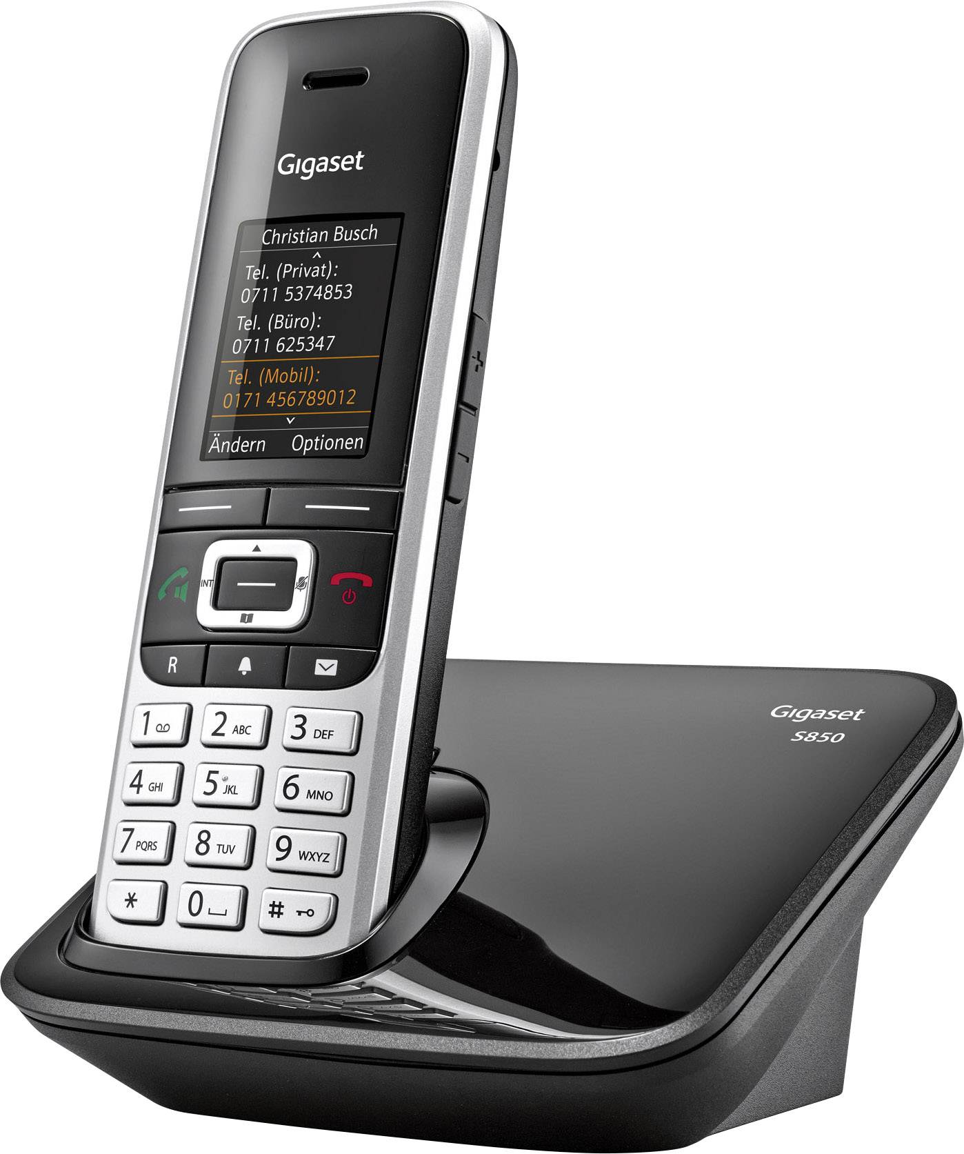 Schnurloses Gigaset S850 Telefon mit Ladestation. Auf dem Display stehen Telefonnummern und ein Name. Knöpfe darunter sichtbar.