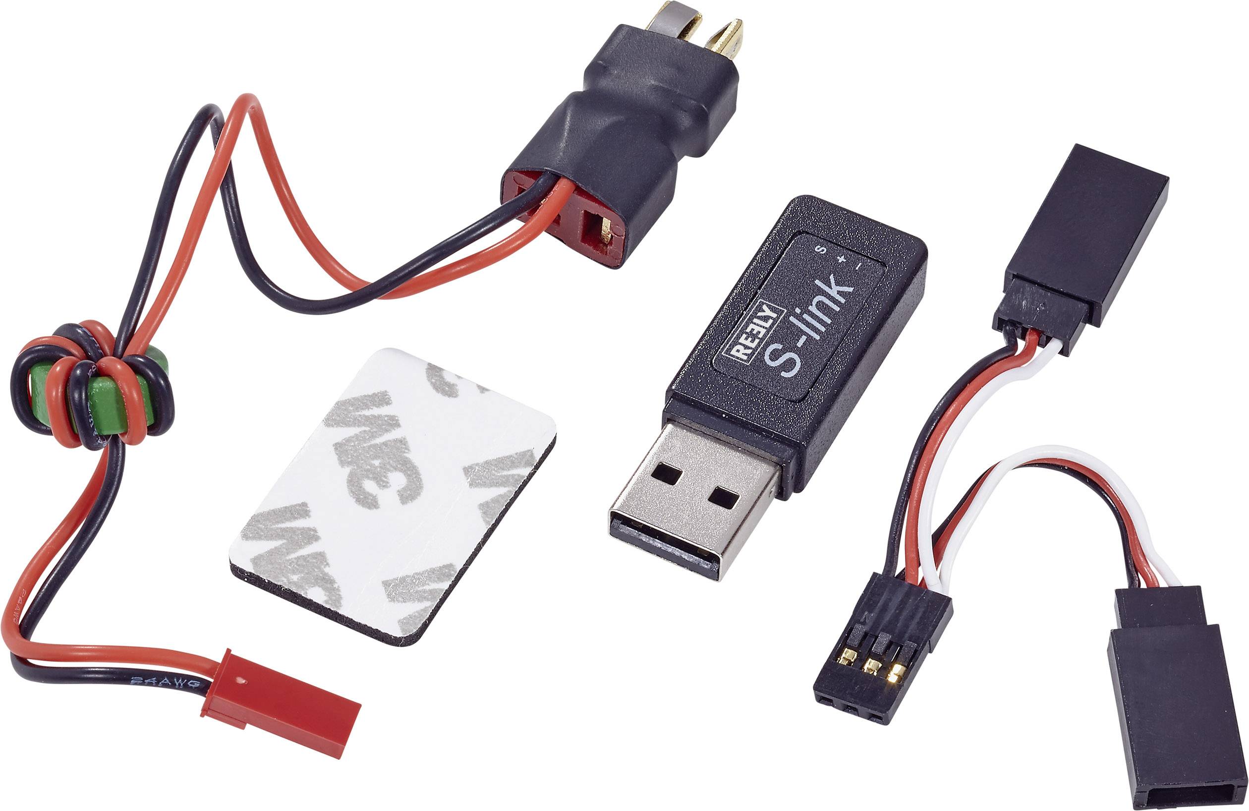 Ein USB-Adapter mit verschiedenen Anschlüssen und Kabeln zur Verbindung elektronischer Geräte, inklusive Klebepad und Ferritkern.