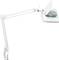 Verstellbare weiße Lupenlampe mit Klemmbefestigung zur Tischmontage, ideal zum Vergrößern kleiner Details bei Arbeiten.