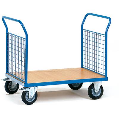 Transportwagen mit vier Rädern und Metallgittern an den Seiten. Flache Holzfläche zum Transport von Lasten in Lager oder Werkstatt.