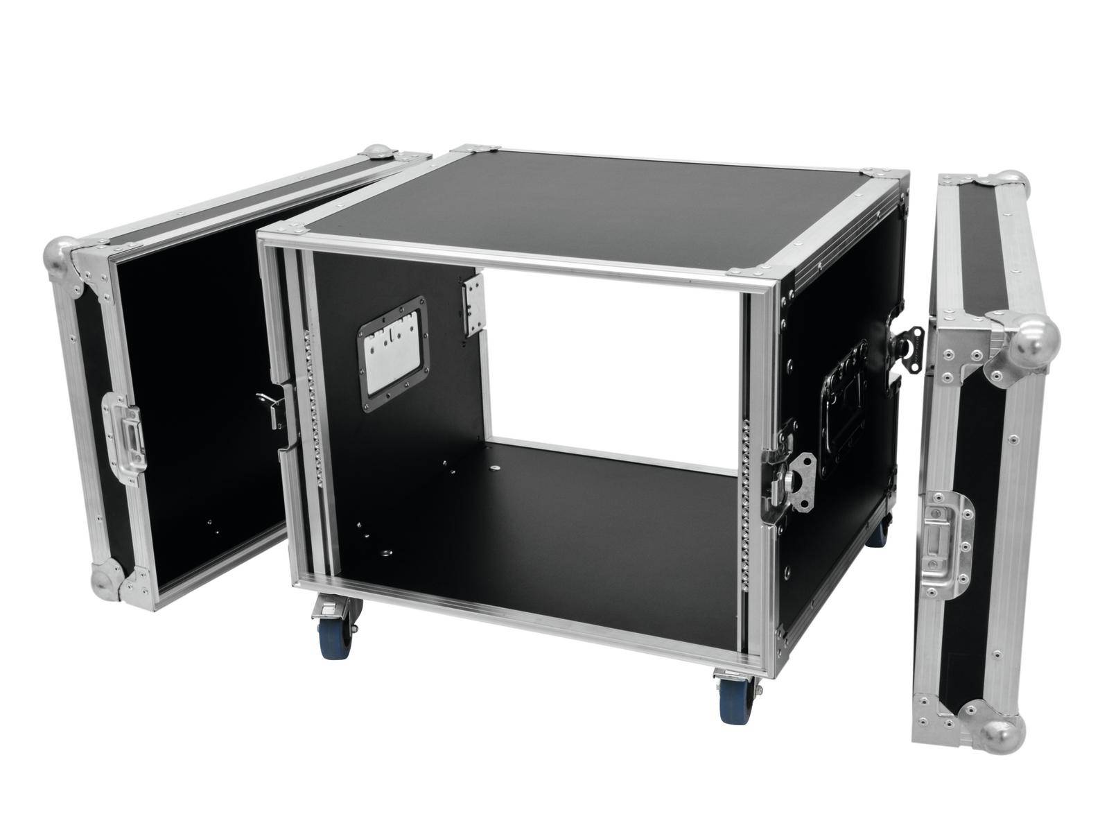Ein schwarzes, rechteckiges Flightcase mit Metallrahmen, geöffnet. Zwei Türen an den Seiten, auf Rollen, für Transportzwecke.
