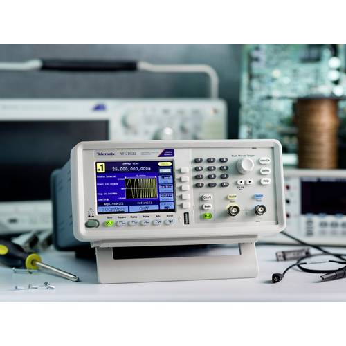Tektronix AFG1062 Funktionsgenerator netzbetrieben 0.000001 Hz - 60 MHz 2-Kanal Sinus, Rechteck, Puls, Arbiträr, Rausche...
