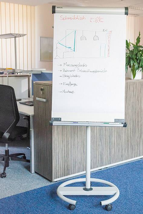 Flipchart MAULsolid 74x117cm Rundfuß grau-5