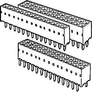 Steckerverbinder in dreireihiger Anordnung mit mehreren Pins, geeignet für elektronische Schaltkreise.