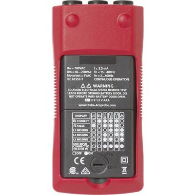 Rückseite eines elektrischen Testgeräts mit technischen Spezifikationen und Warnhinweis vor elektrischen Schlägen.