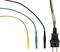 Ein dreipoliges Kabel mit Stecker und drei farblich gekennzeichneten Messleitungen in Gelb, Blau und Schwarz zur elektrischen Messung.