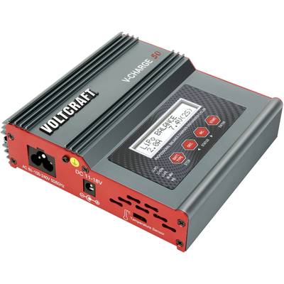 Ein Ladegerät mit der Aufschrift 'VOLTCRAFT V-CHARGE 50', zeigt ein Display mit Angaben zur Batterieladung. Anschlussbuchsen rechts.