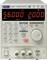 Ein elektronisches Labornetzteil mit mehreren Tasten und Anzeigen. Zeigt '56.000 V' und '2.000 A'. Enthält Anschlüsse für Spannung und Strom.
